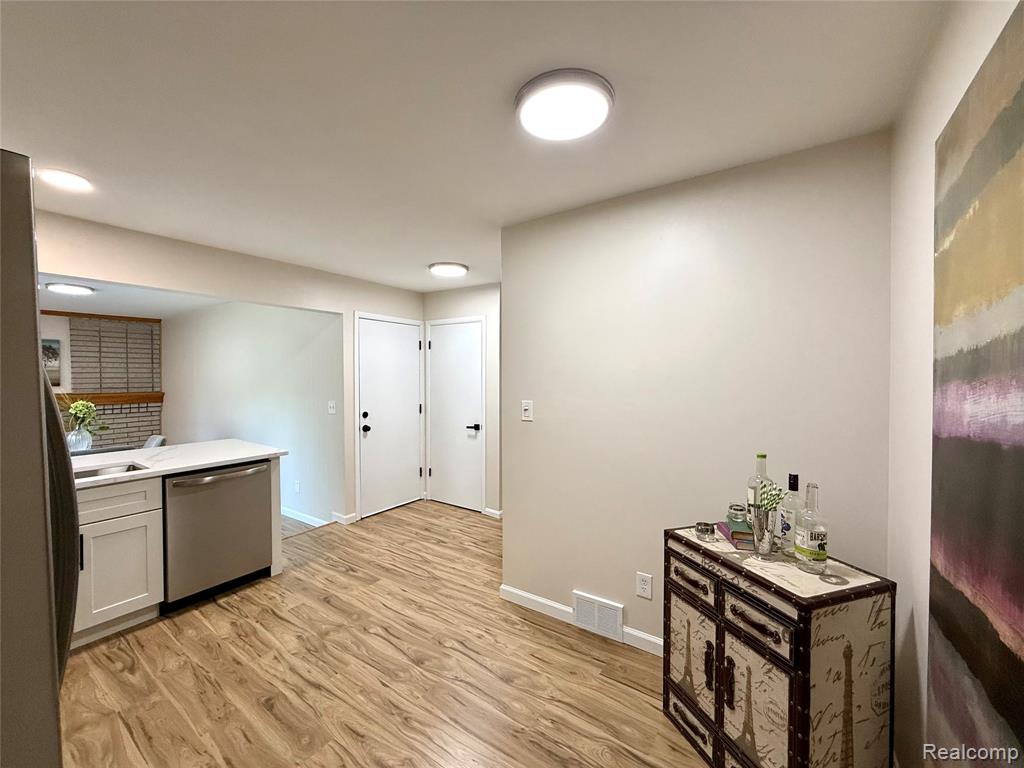39909 Lynn Street, Canton, MI 48187 — Photo 12