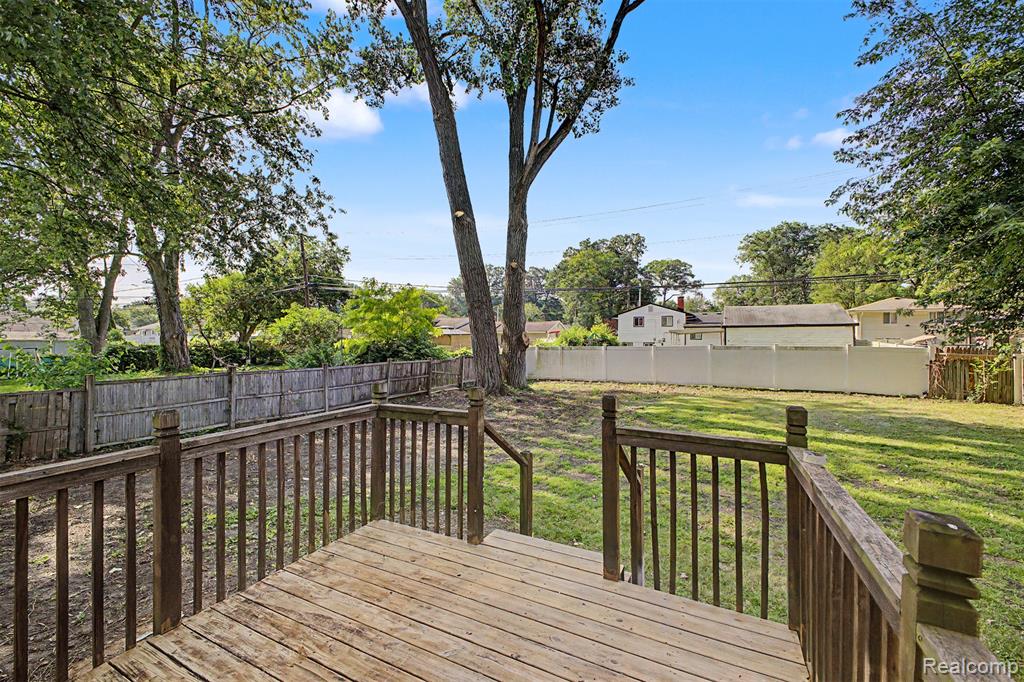 31765 Brown Street, Garden City, MI — Photo 29