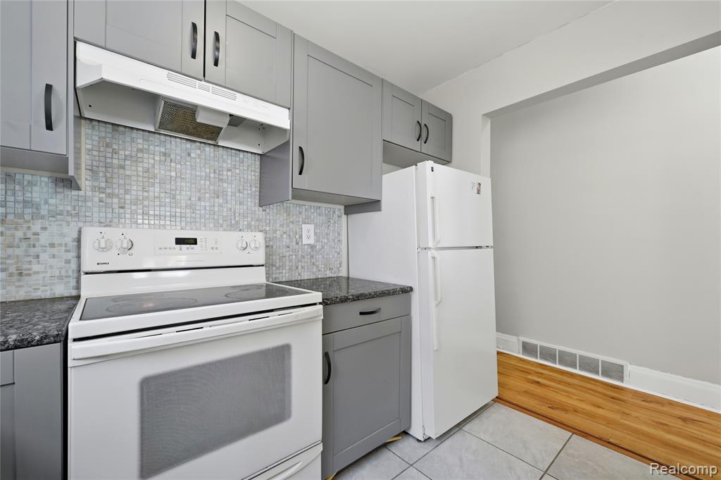 4200 W Buena Vista Street, Detroit, MI 48238 — Photo 18