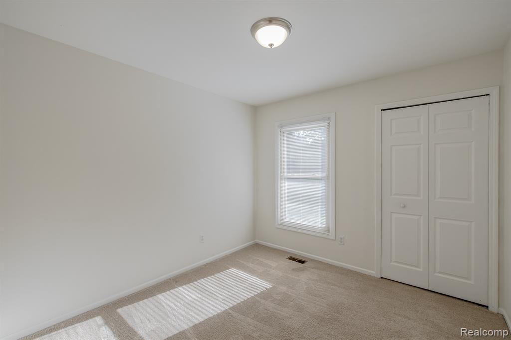 1665 Rosedale Street, West Bloomfield, MI 48324 — Photo 20