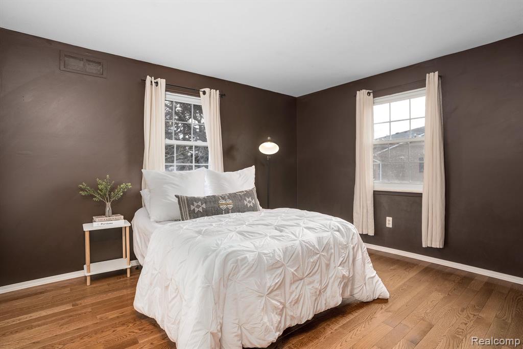 42109 ROSCOMMON Street, Northville, MI 48167 — Photo 18