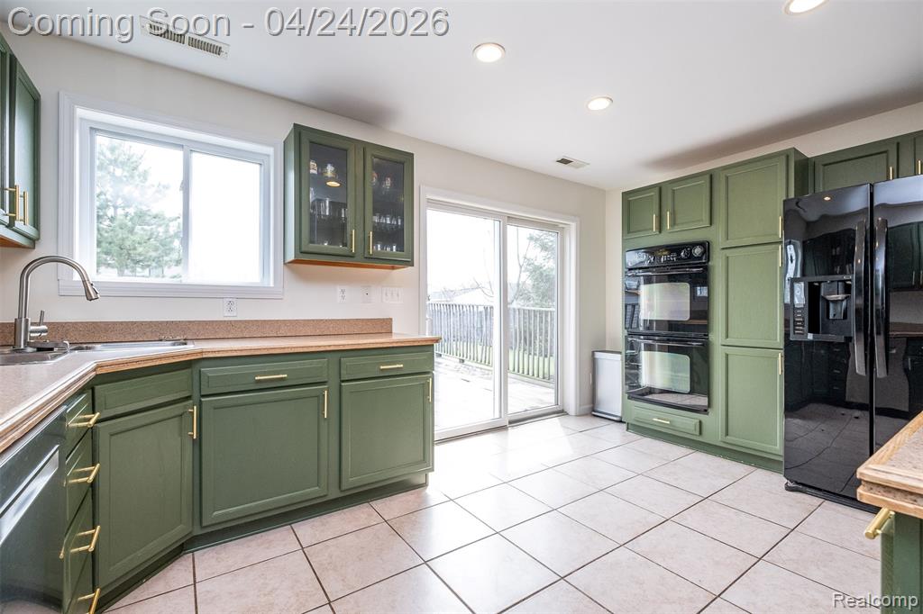 51 Hamata Avenue, Hazel Park, MI 48030 — Photo 13