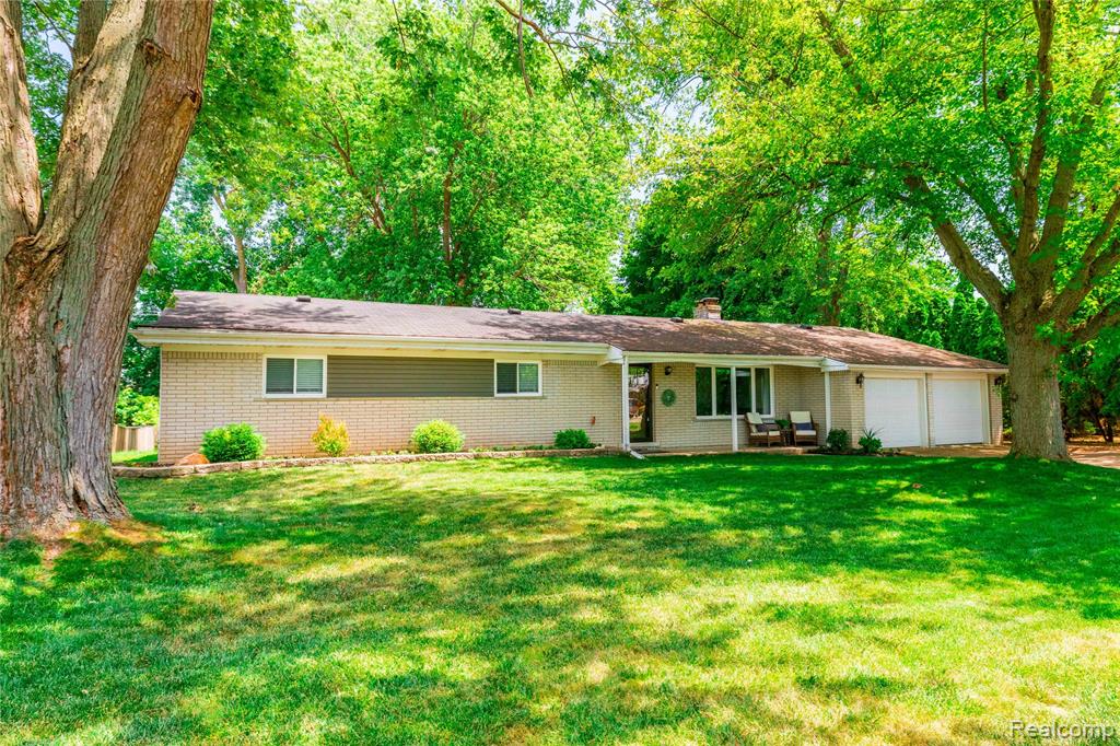 28731 Elbamar Drive, Grosse Ile, MI 48138 — Photo 2
