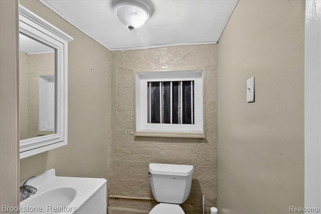 1735 Lincolnshire Drive, Highland Park, MI 48203 — Photo 48