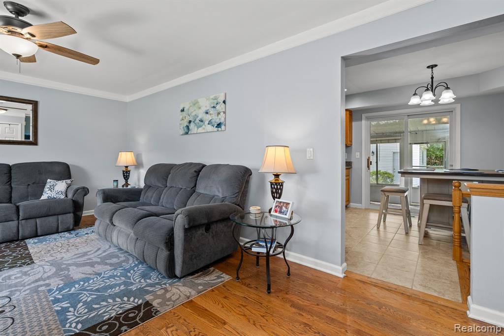 43057 Bond Court, Sterling Heights, MI 48313 — Photo 27