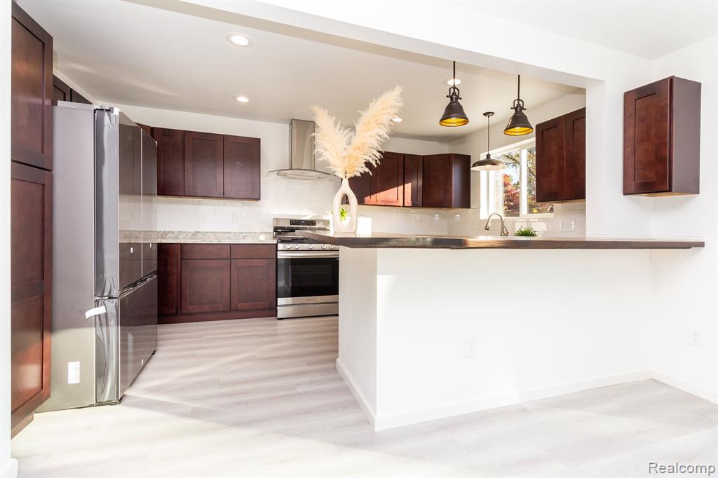 500 N CONKLIN Road, Lake Orion, MI 48362 — Photo 12
