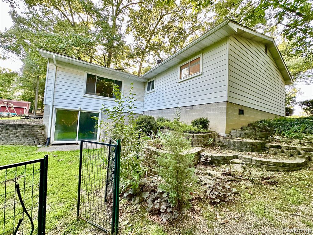 41769 FRET Road, Belleville, MI 48111 — Photo 7