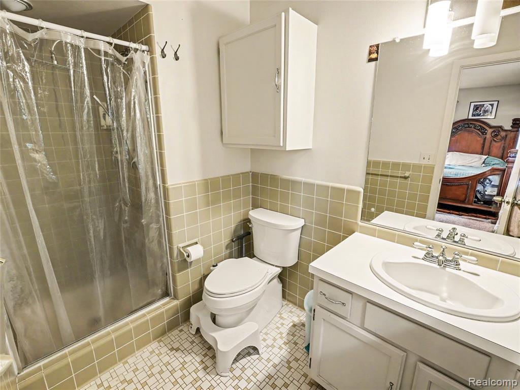 8614 Meadowland Court, Saline, MI 48176 — Photo 11