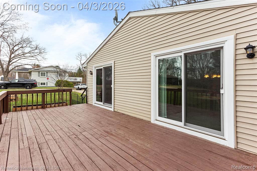 10618 Wolverine Drive, Pinckney, MI 48169 — Photo 15