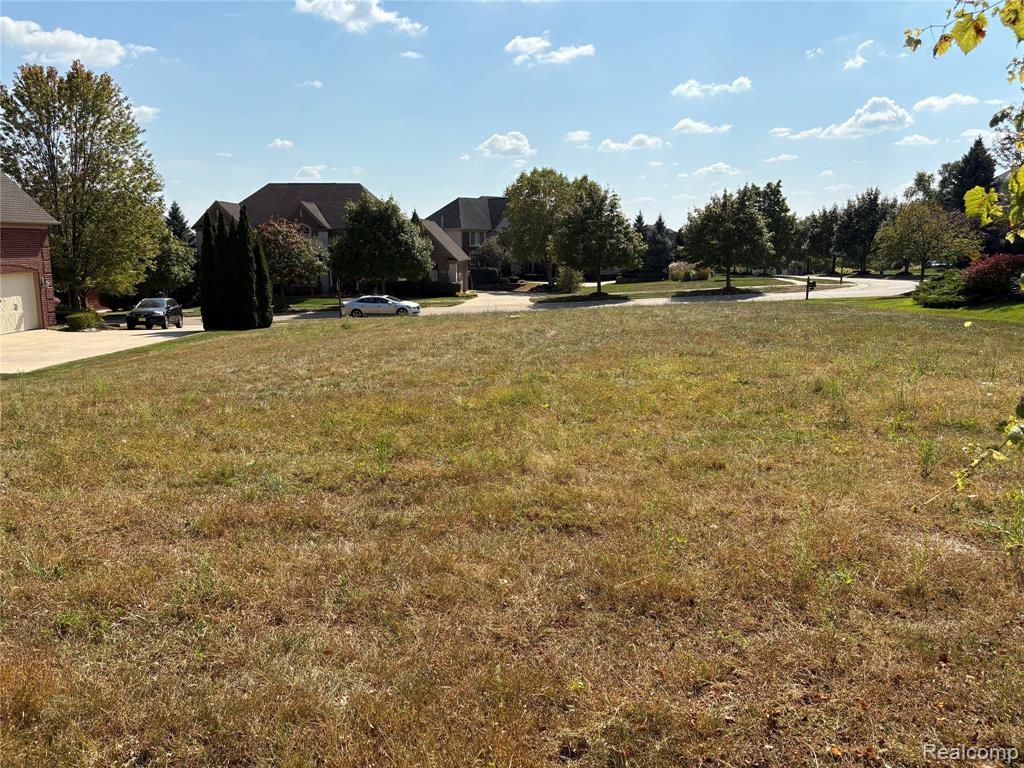 18018 RIDGEVIEW Drive, Northville, MI — Photo 6