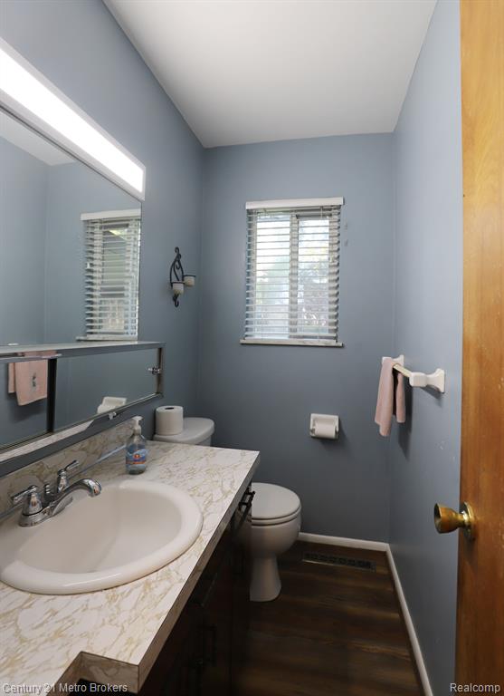 G-3366 W COURT Street, Flint, MI 48532 — Photo 17
