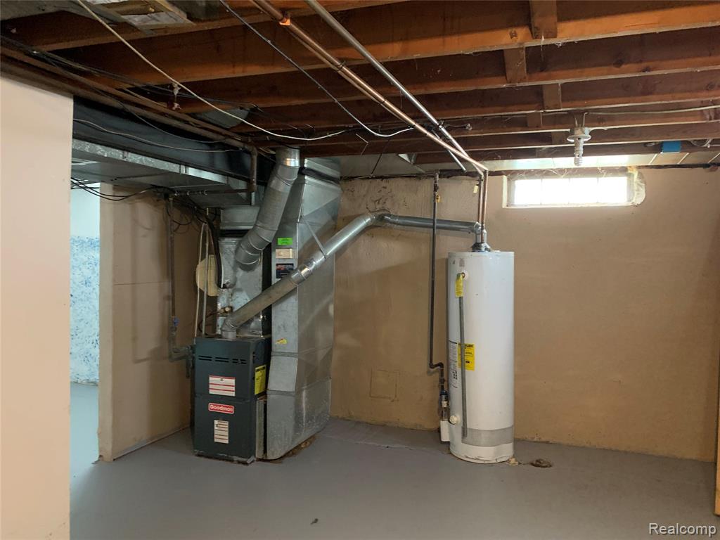 548 S Hawthorne Street, Westland, MI 48186 — Photo 15