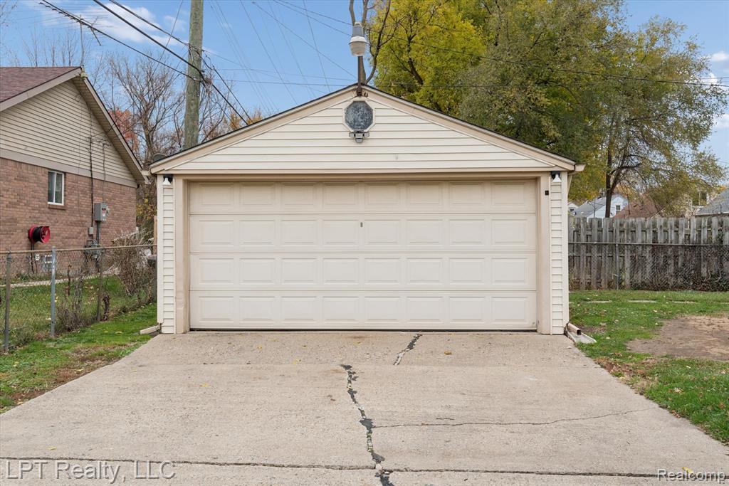 5172 Hazel Street, Dearborn Heights, MI 48125 — Photo 37