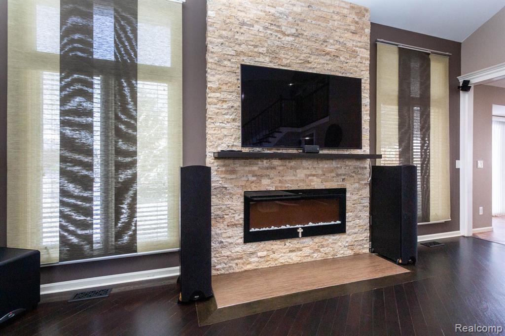 49683 Yale Drive, Macomb, MI 48044 — Photo 10