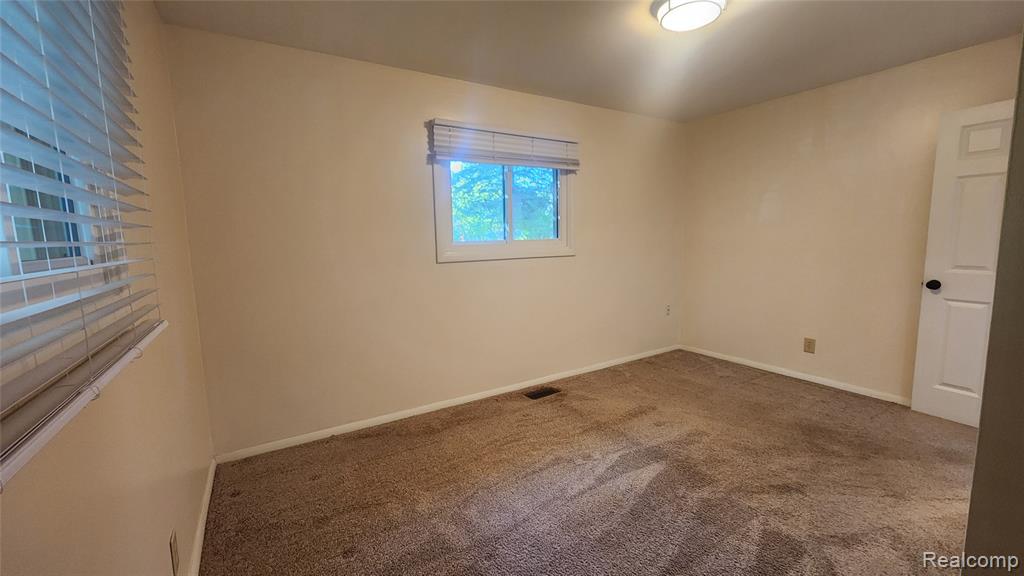 6555 Manson Drive, Waterford, MI — Photo 18
