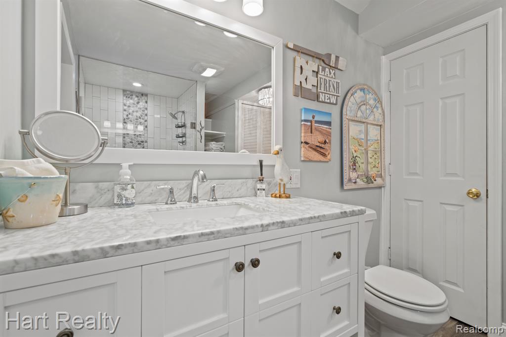 5628 Washington, Lexington, MI 48450 — Photo 16