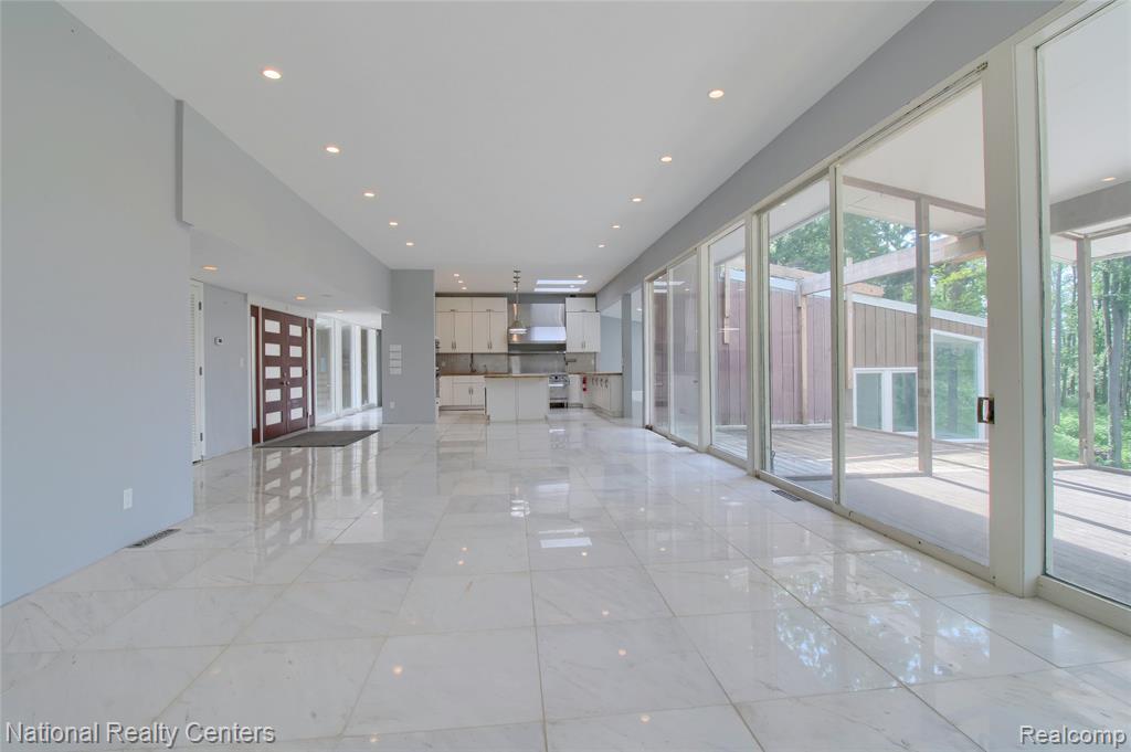 341 Corrie Road, Ann Arbor, MI 48105 — Photo 10