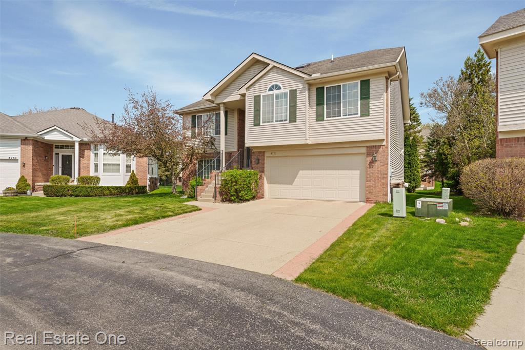 4721 Carrington Drive, Rochester, MI 48306 — Photo 4
