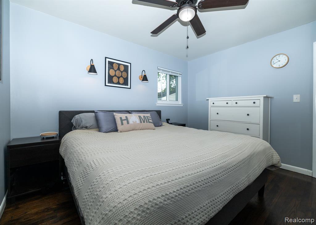 853 E Lincoln Avenue, Madison Heights, MI 48071 — Photo 15