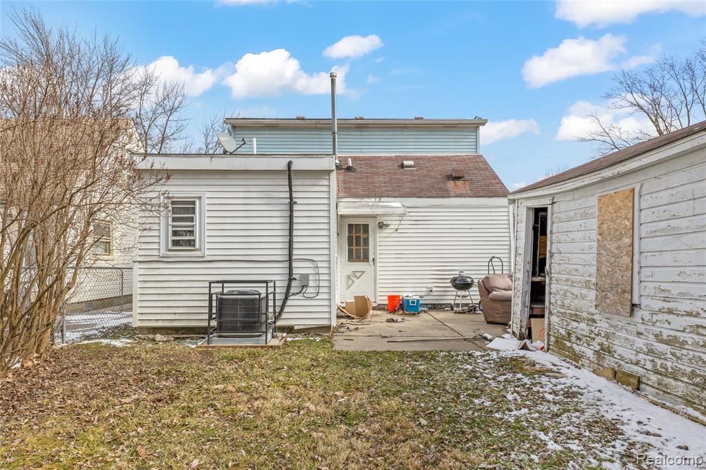 6330 Hampden Street, Taylor, MI 48180 — Photo 13