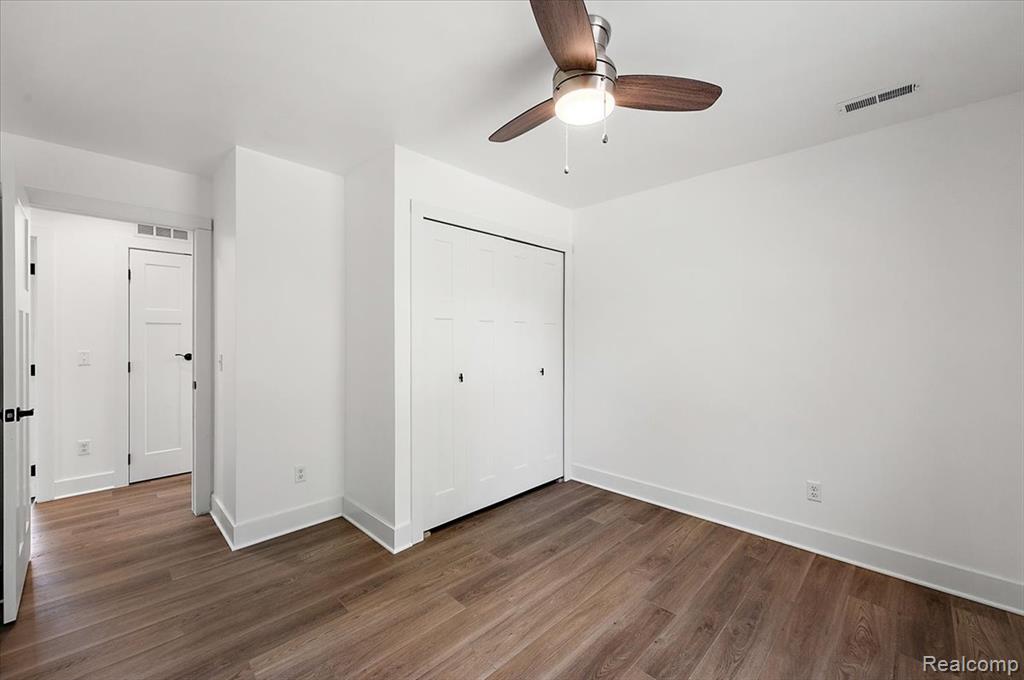 6165 Woodsdale Drive, Grand Blanc, MI 48439 — Photo 25