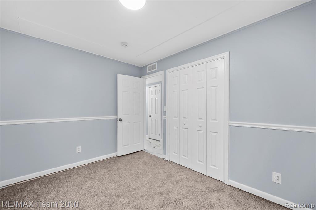 33101 Donnelly Street, Garden City, MI — Photo 29