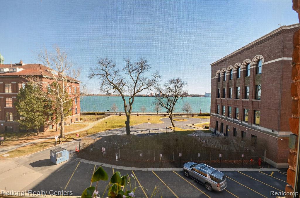 200 River Place Drive, 23, Detroit, MI 48207 — Photo 16