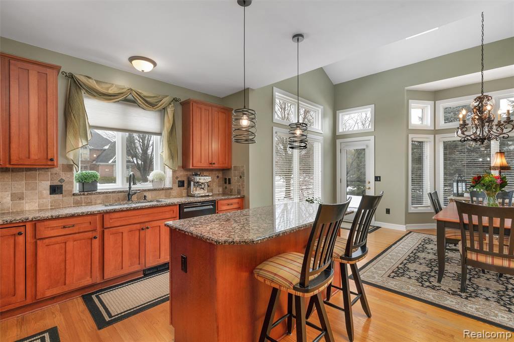 4618 Waterbury Drive, Clarkston, MI 48348 — Photo 15