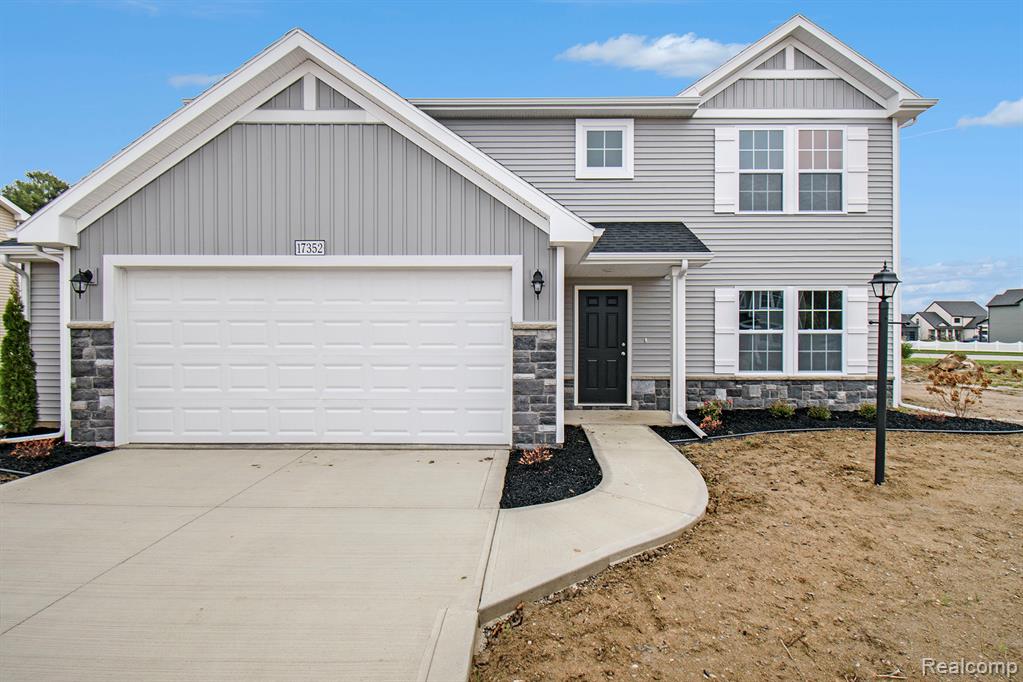 738 Lone Oak Way, Tecumseh, MI 49286