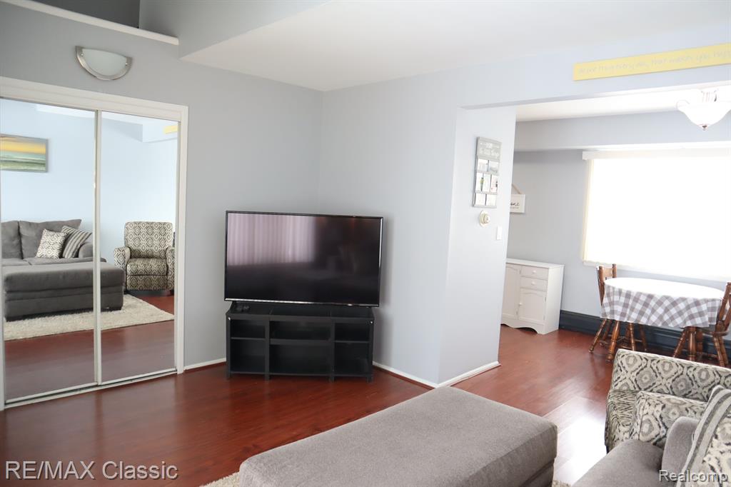 8149 Huntington Street, 12, Westland, MI — Photo 4