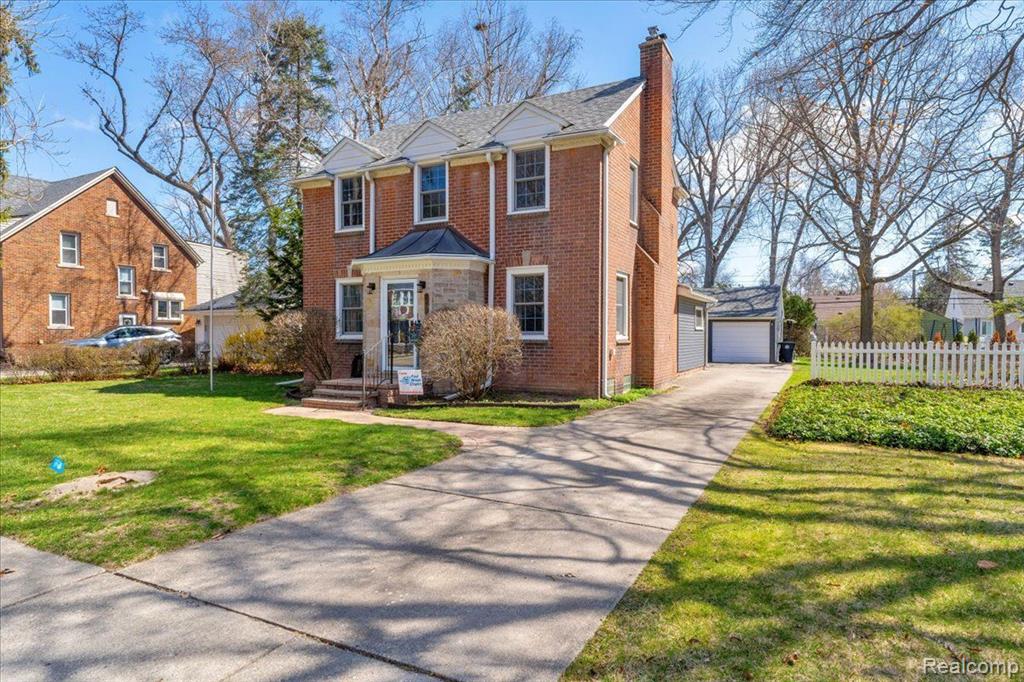 9806 BERWICK Street, Livonia, MI 48150 — Photo 2
