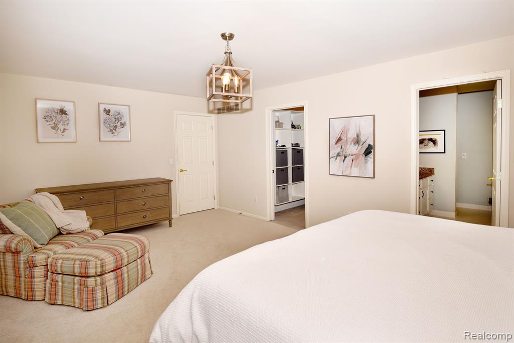 8284 BROOKSTONE Lane, Clarkston, MI 48348 — Photo 19