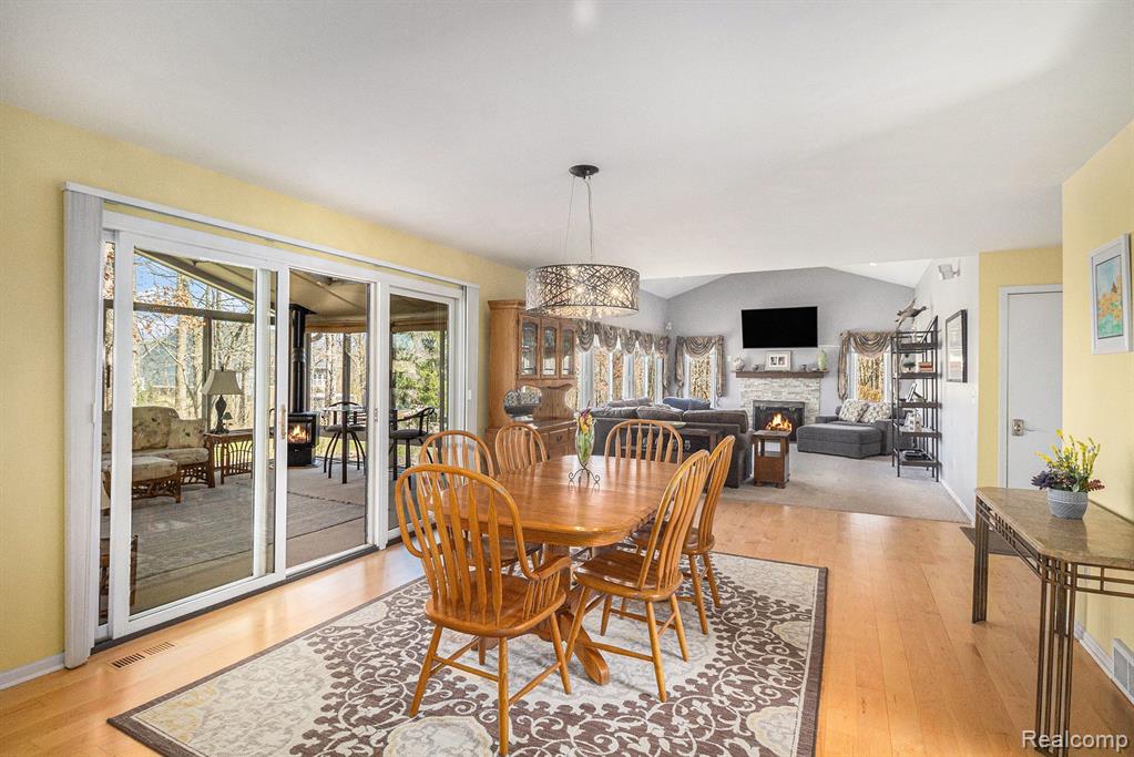 57598 HIDDEN TIMBERS Drive, South Lyon, MI 48178 — Photo 11