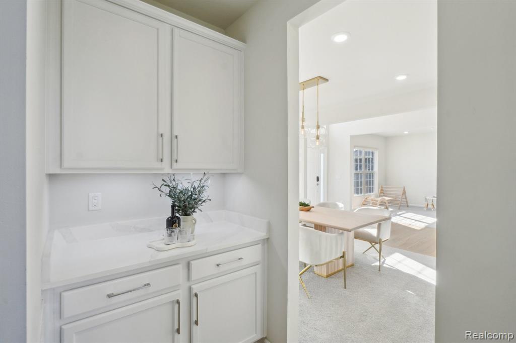 2466 MEADOW HILLS Drive, Ann Arbor, MI 48108 — Photo 20