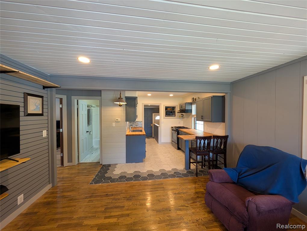4010 Reynolds Street, Flint, MI 48532 — Photo 22