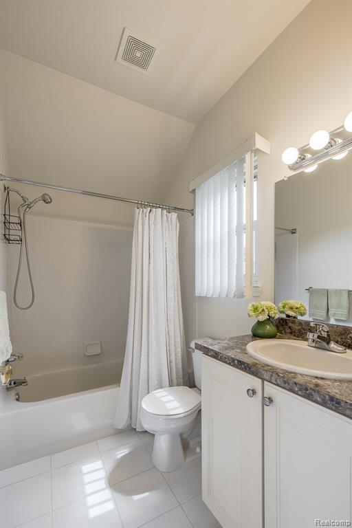 50077 Lexington Avenue E, Utica, MI 48317 — Photo 32