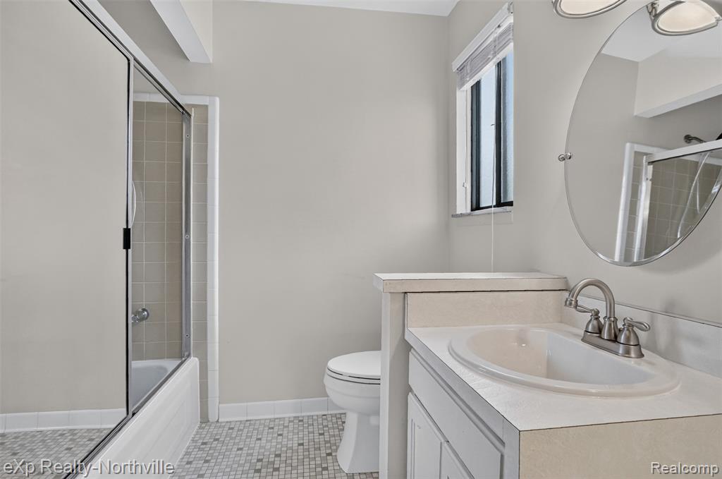 7565 Embassy Drive, Canton, MI 48187 — Photo 34
