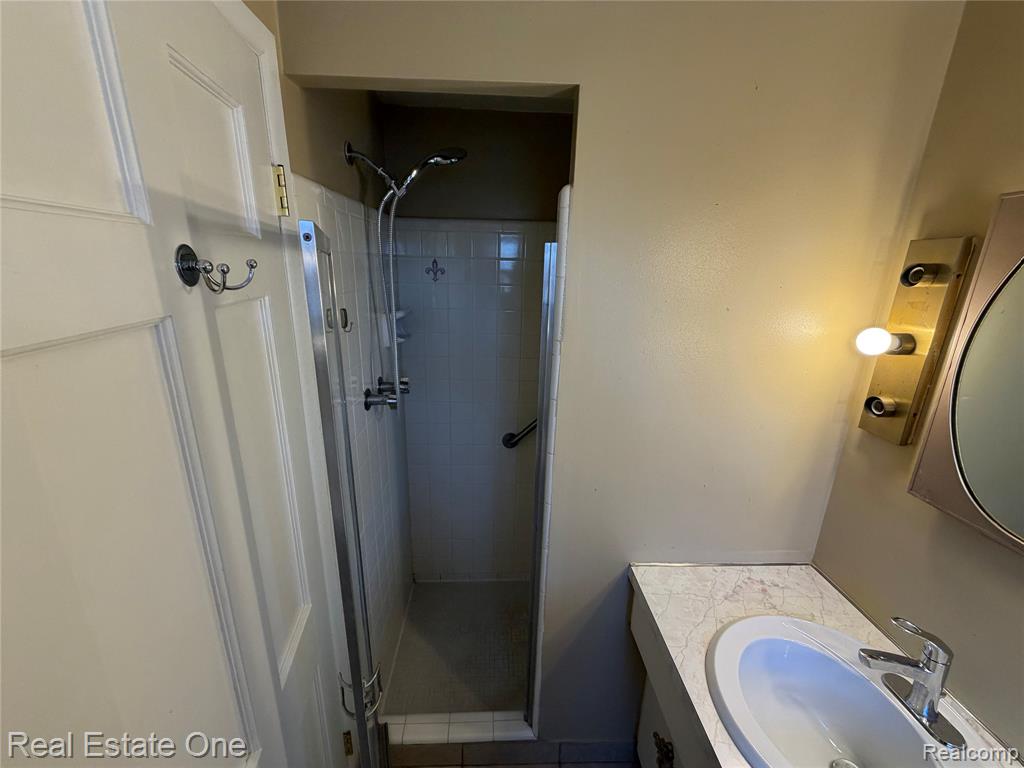 7068 Heather Heath, West Bloomfield, MI — Photo 40