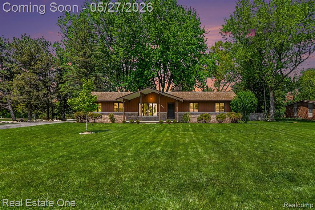 5494 Boyne Highland Trail, Clarkston, MI 48348 — front exterior
