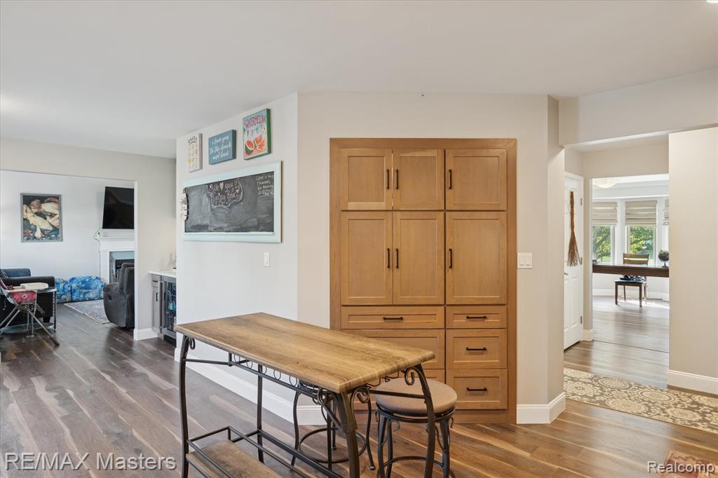 23121 Leighwood Drive, Woodhaven, MI 48183 — Photo 14