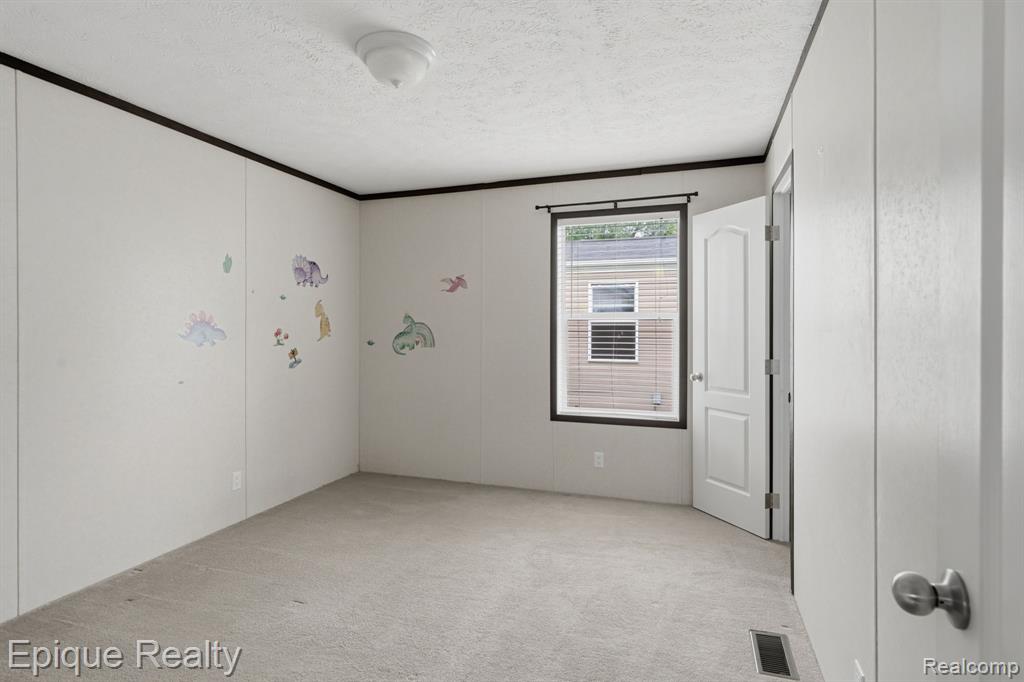 17107 Detroiter, Davisburg, MI 48350 — Photo 18