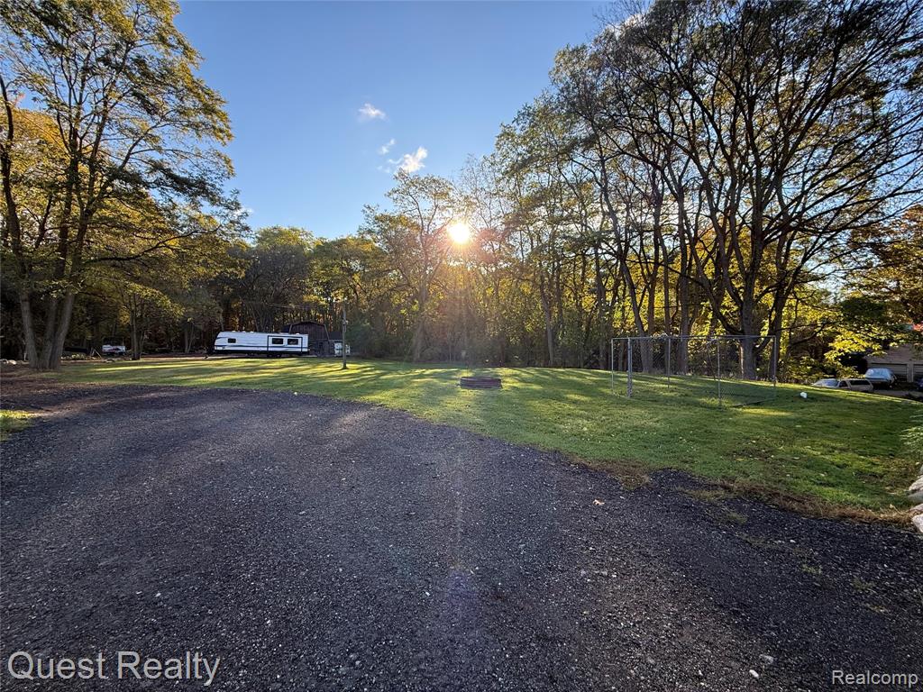 8030 Reese Road, Clarkston, MI 48348 — Photo 3
