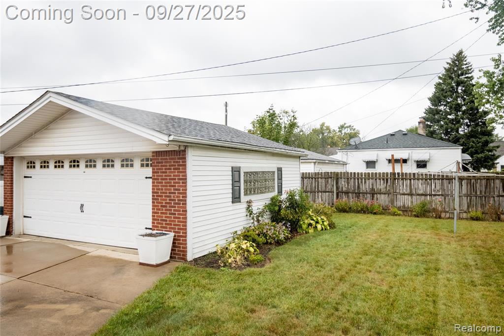 878 Champaign Road, Lincoln Park, MI 48146 — Photo 32