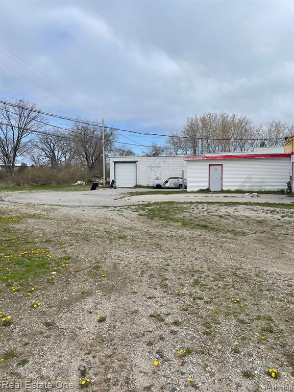 421 N STATE Street, Oscoda, MI 48750 — Photo 5