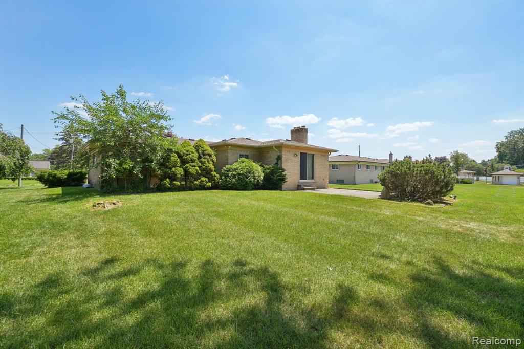 54829 Starlite Drive, Shelby Twp, MI 48316 — Photo 33