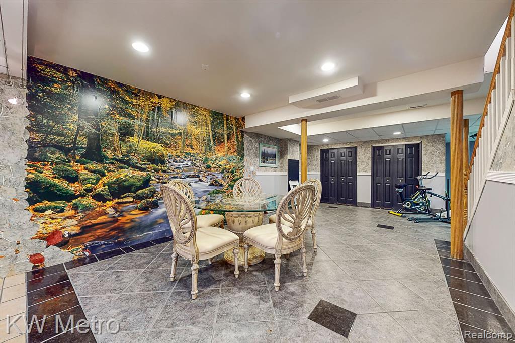 6657 Chelsea Bridge, West Bloomfield, MI — Photo 38