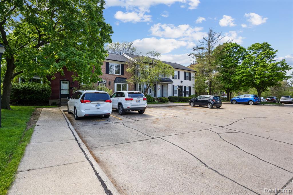 3607 BURBANK Drive, 151, Ann Arbor, MI 48105 — Photo 27