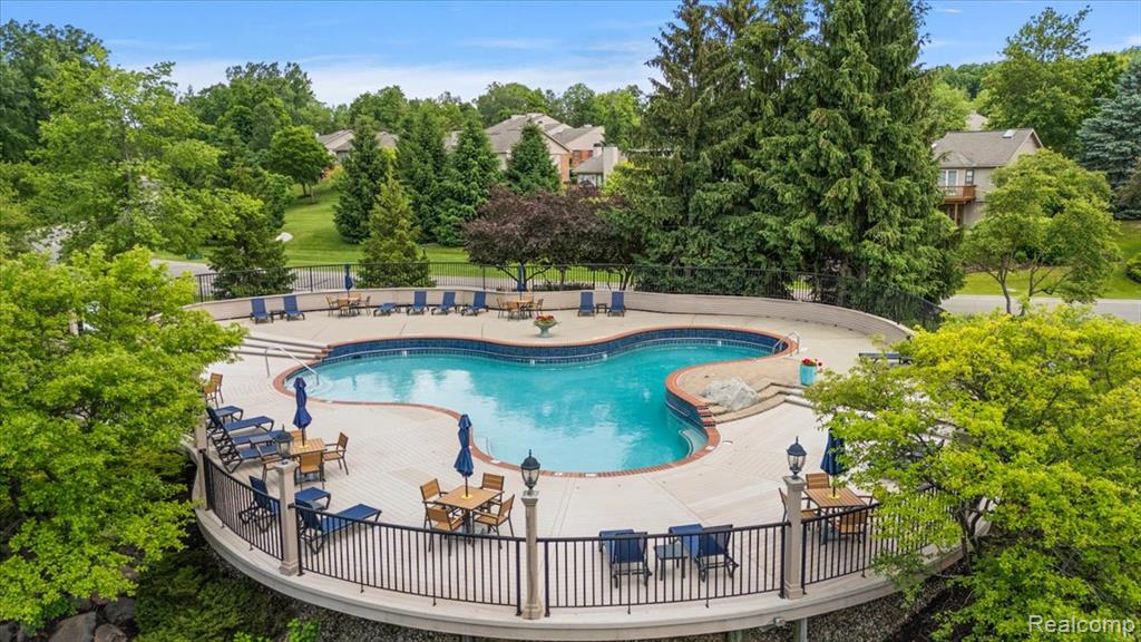 7296 Green Farm Road, West Bloomfield, MI — Photo 28