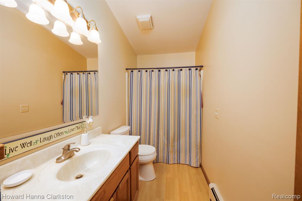 6183 Jameson Drive, Waterford, MI 48329 — Photo 12