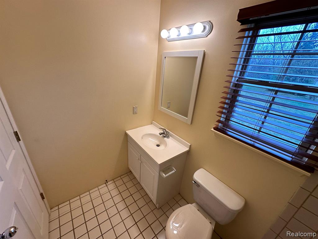 42660 Samantha Avenue, Belleville, MI 48111 — Photo 15
